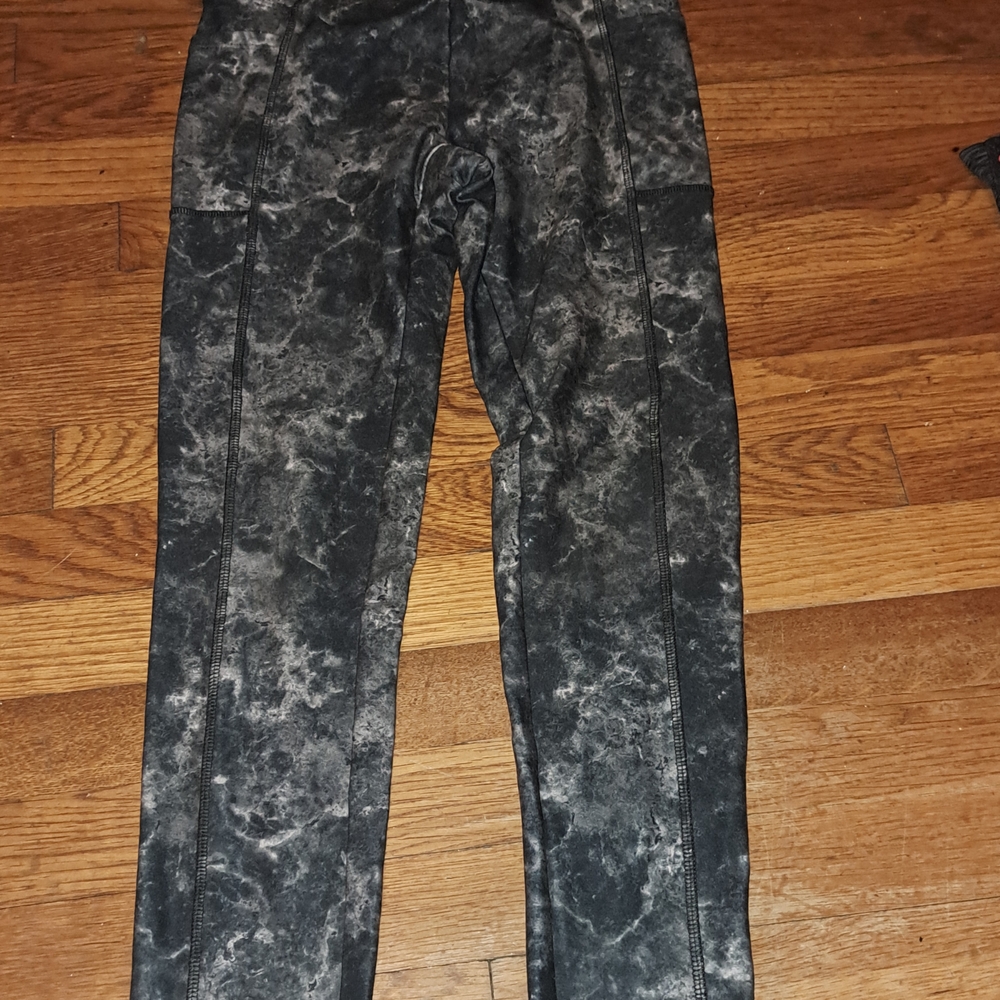 Stylish Black Marble Leggings